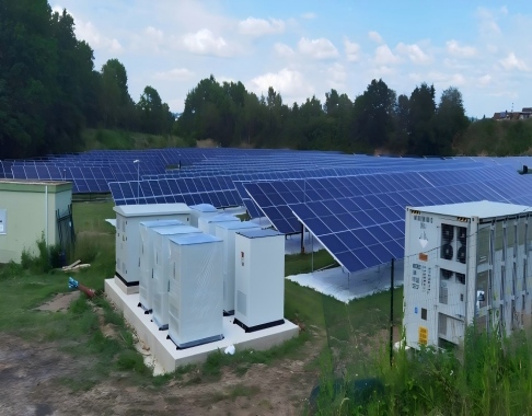 Sistemas de almacenamiento de energía industrial de tamaño mediano